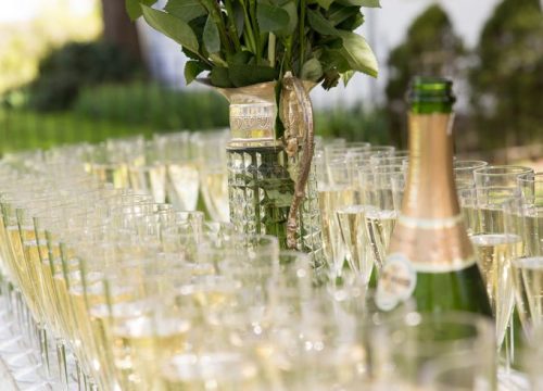 🍾 Champagne Toast Station